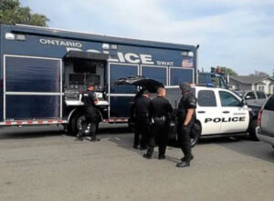 ontario police swat and patrol car and cops 2 ,jpg