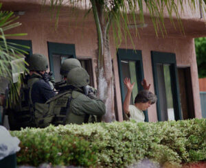 Ventura County Sheriff SWAT pointing guns at woman