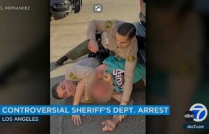 Video shows LA County deputies placing amputee in chokehold, punching him in face 2