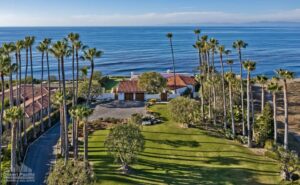 Palos Verdes Estates houses and ocean view 7
